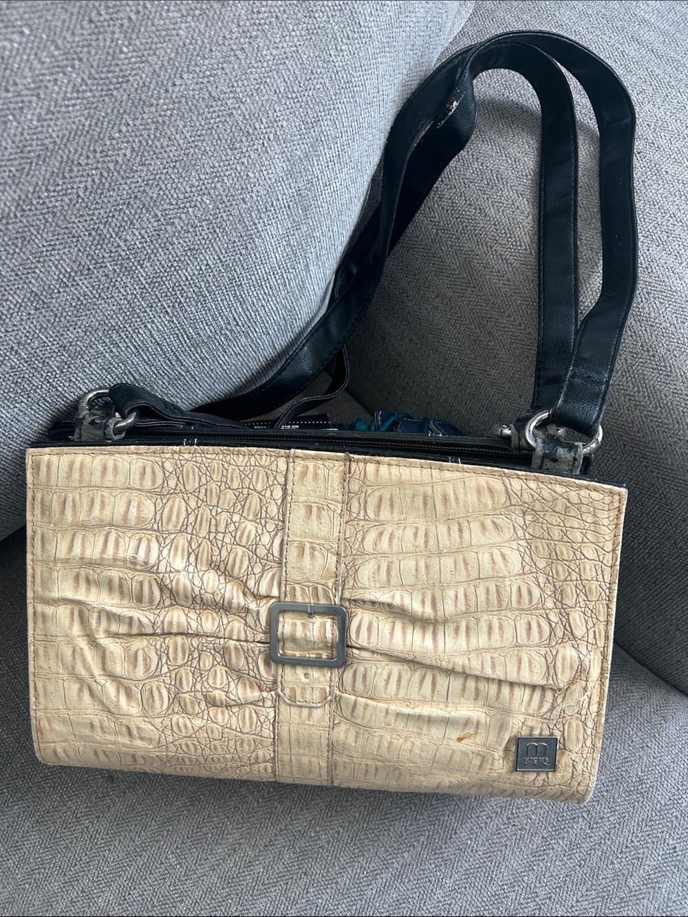 Womens Croc-Texture  Bag in Beige with changeable outside pieces. (See photos)